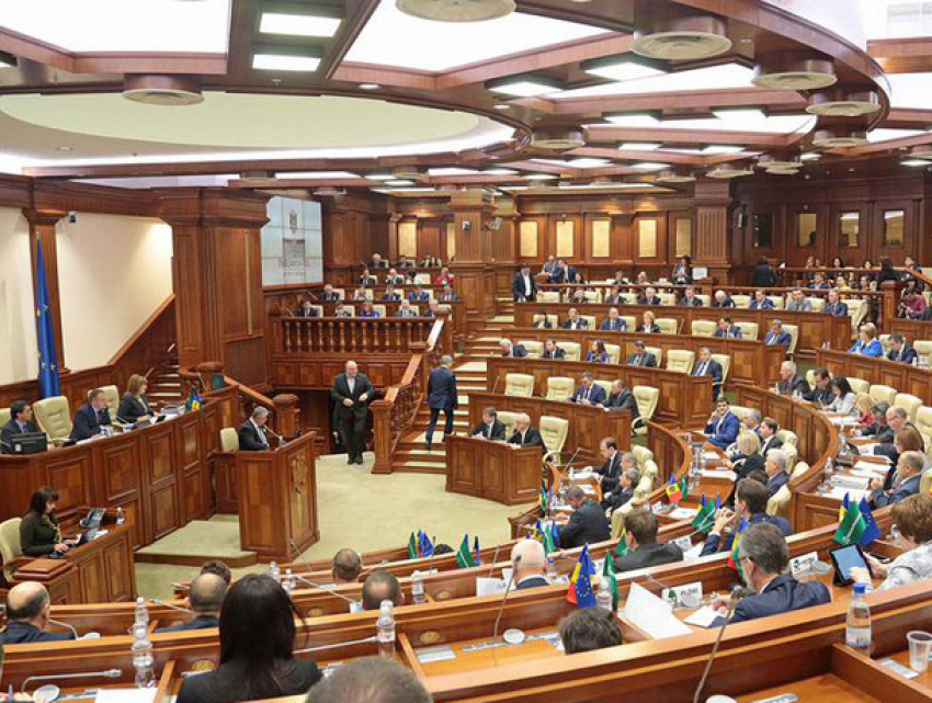 Парламент завершит свою работу 14 декабря 