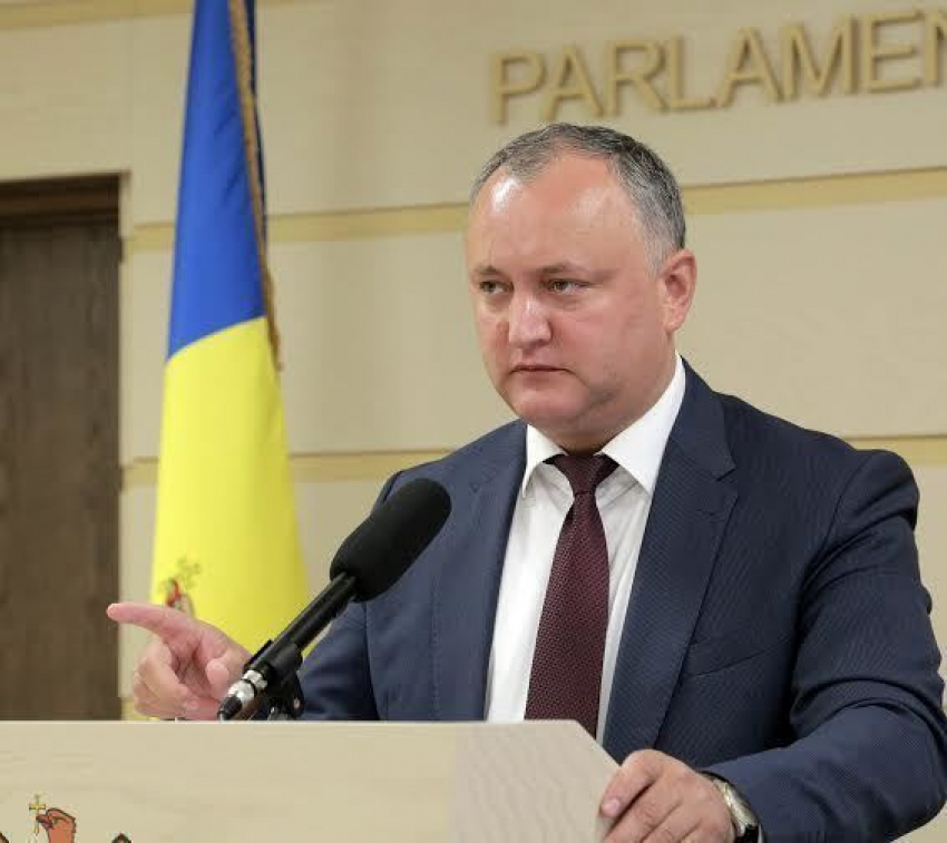 Додон: Подписав Соглашение об ассоциации с ЕС, Молдова пошла на добровольное самоубийство