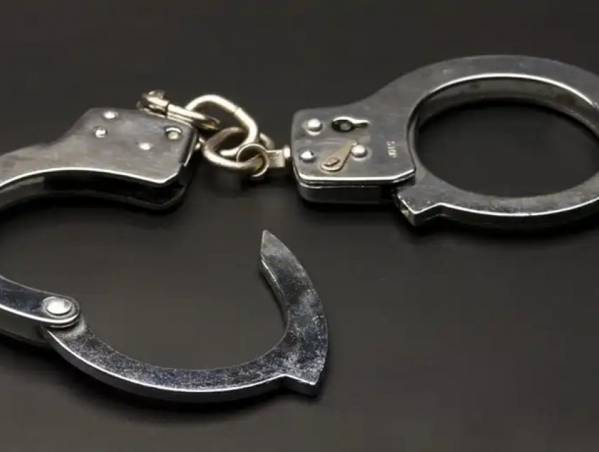 Оглашен приговор в отношении юных грабителей: обчистили банк в начале зимы