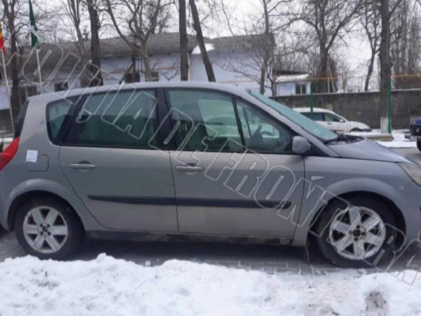 На севере страны пограничные полицейские остановили автомобиль с мутной польской «родословней»