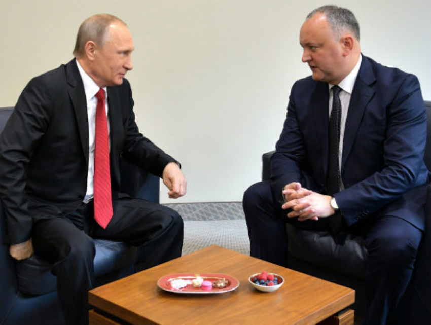 Сложности в молдо-российских отношениях обсудили Додон и Путин