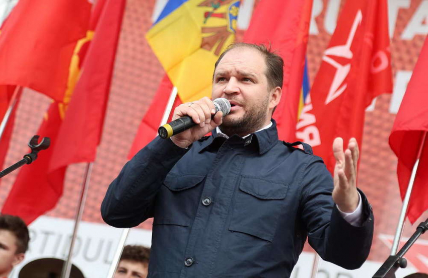 Ион Чебан: Первомай - праздник тех, кто меняет подгузники нынешней власти