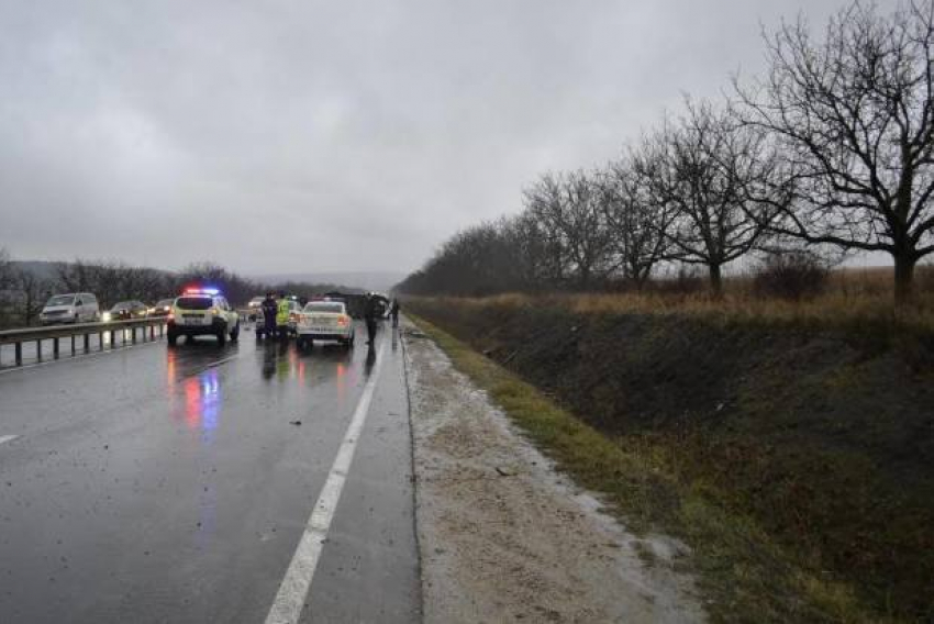 В аварии у Пересечина погиб человек, еще двое в больнице