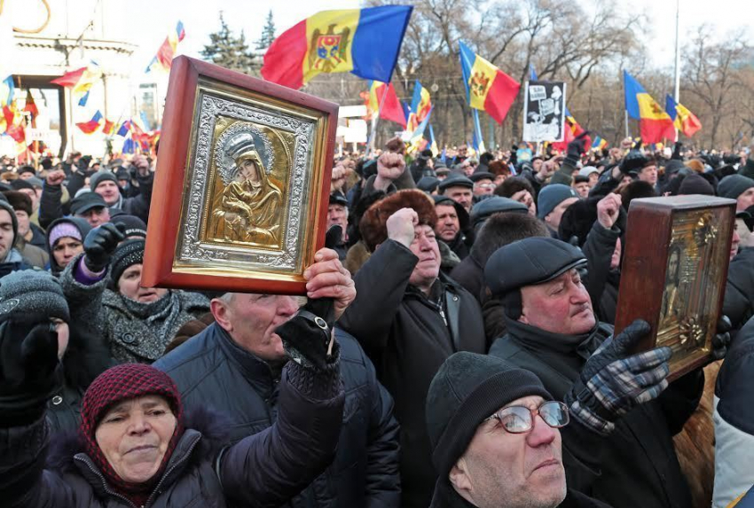 Вчерашний протест в Кишиневе глазами фотографа 