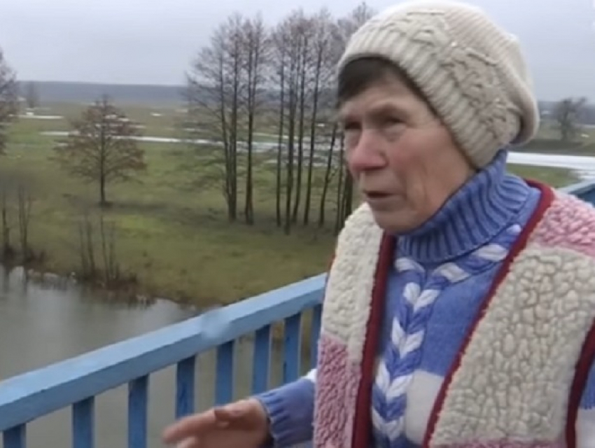 Учительница бросилась с моста в реку из-за конфликтов с украинскими школьниками
