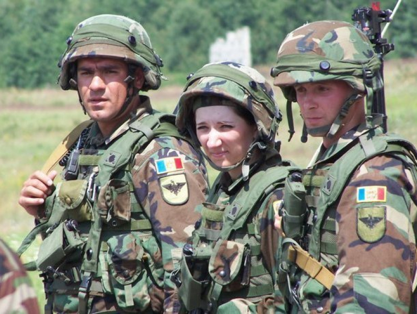 Парламентарии снизили планку для солдат–контрактников Национальной армии