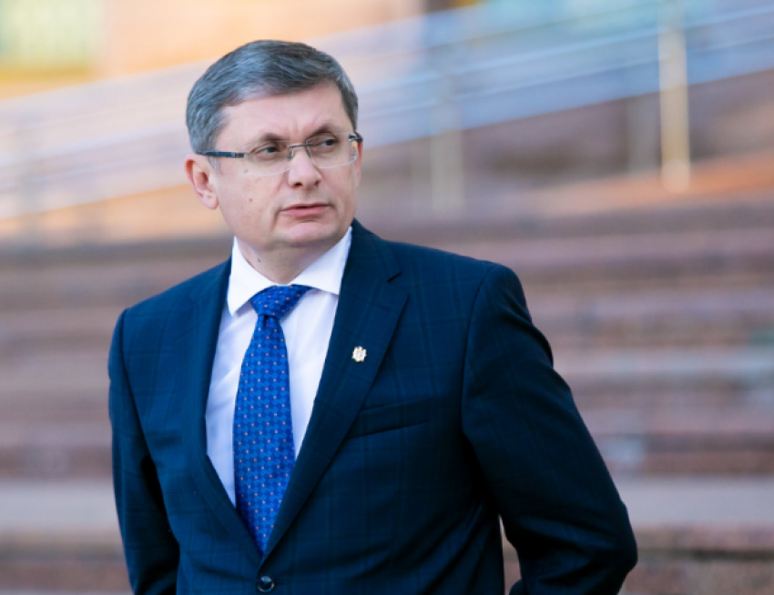 Гросу призвал жителей Молдовы экономить электроэнергию: «У папы нет Кучурганской ГРЭС в огороде»