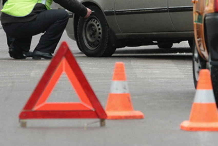 В столице на пешеходном переходе сбили мужчину