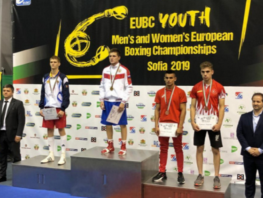 Молдавские боксеры завоевали серебро и бронзу на Чемпионате Европы среди юниоров