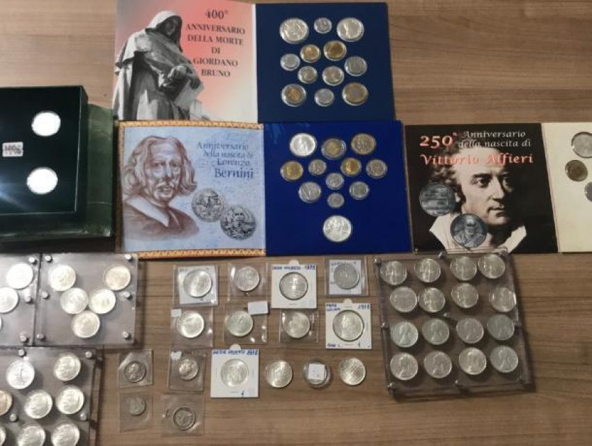 В Молдову попытались ввезти коллекционные монеты из Италии