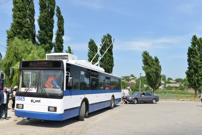 1 октября в Кишиневе на линию выйдет первый автономный троллейбус