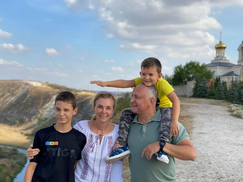 «Молдова – райский  уголок»: президент с семьей посетили Старый Орхей