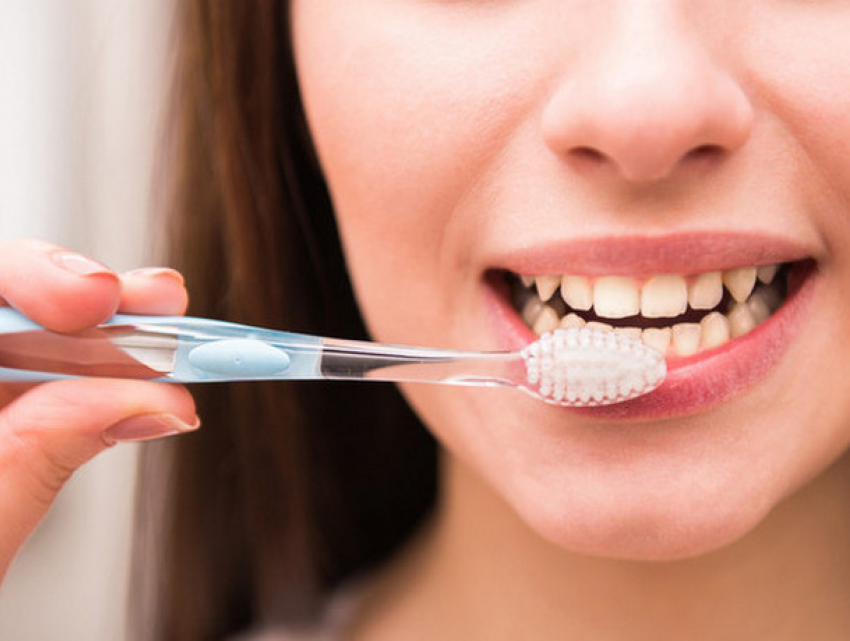 Регулярная чистка зубов снижает риск сердечных заболеваний, - ученые