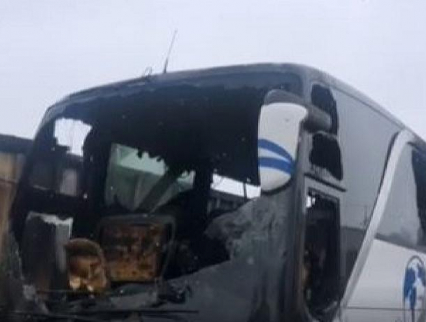 Хозяин сгоревшего в Сынджере автобуса уверен - это был поджог
