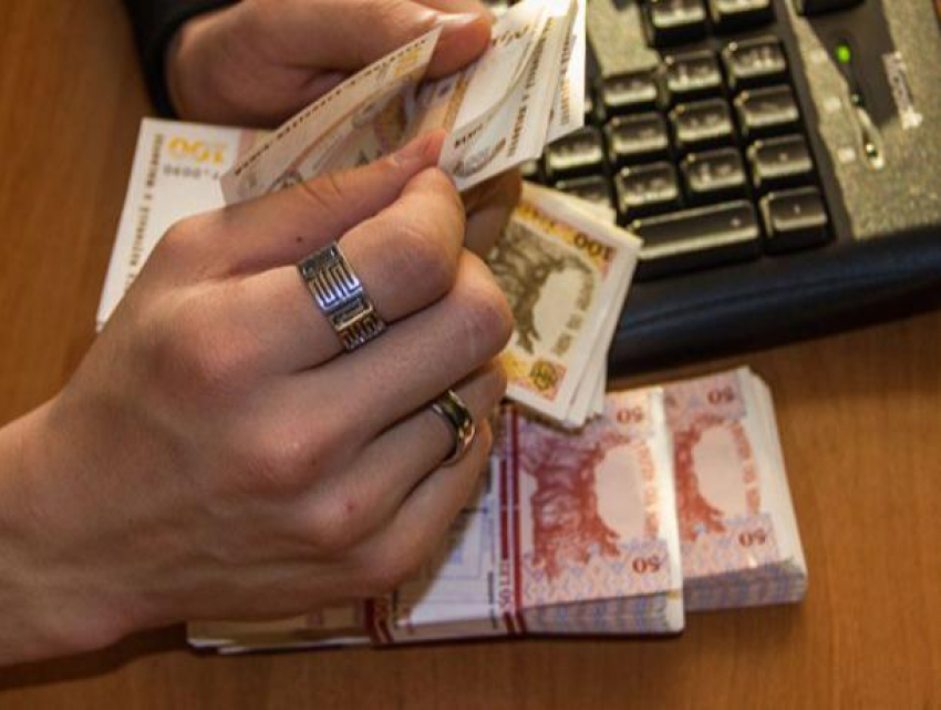  Средняя зарплата в Молдове перевалила за 330 евро, сообщают эксперты от власти 