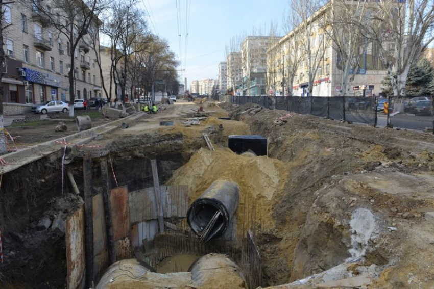 Ремонт улицы Александри и бульвара Негруцци может не завершиться и в 2016 году
