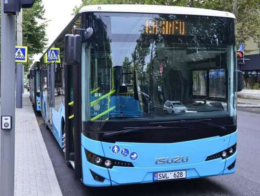 Еще пять новых автобусов ISUZU вышли на маршруты в Кишиневе