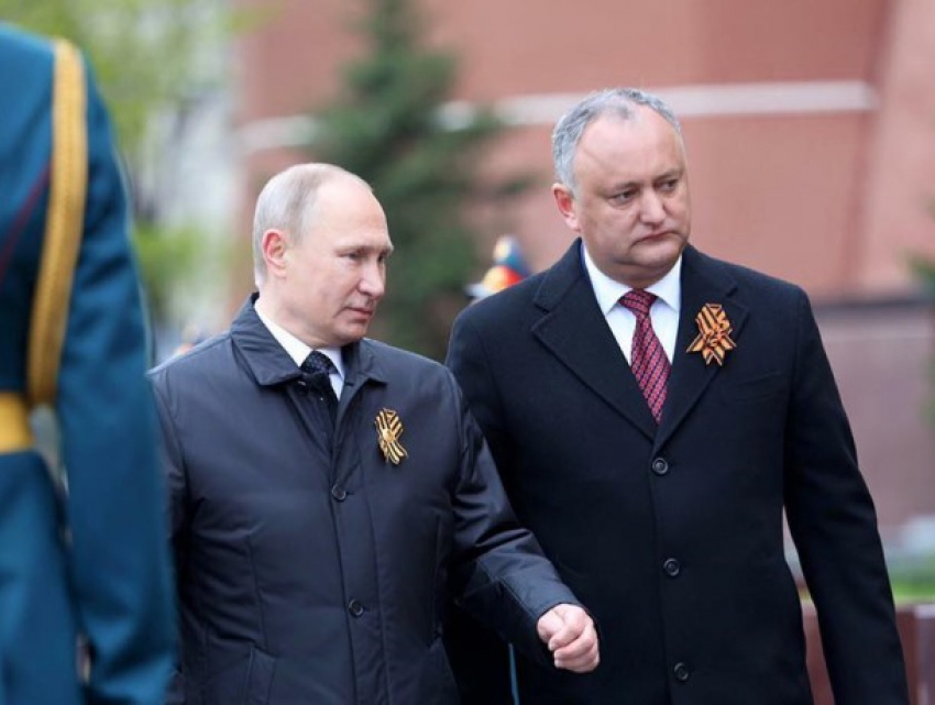 Игорь Додон принимает участие по приглашению Путина в грандиозном Параде Победы в Москве