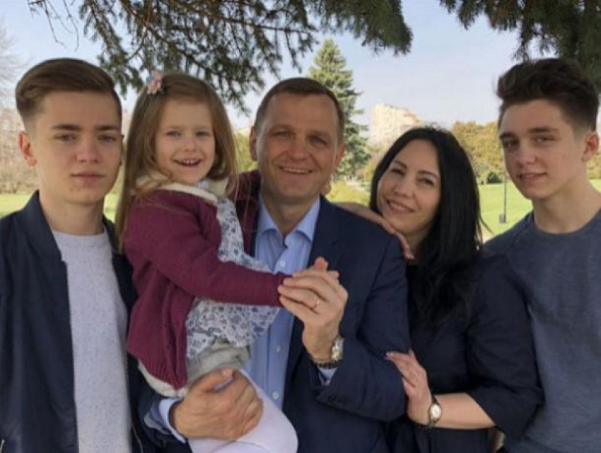 Семья Нэстасе вернулась в Молдову