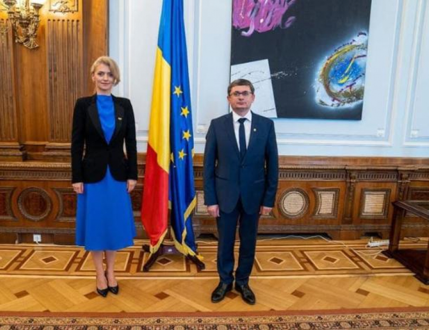 Парламент Молдовы договорился с Румынией бороться с «российской пропагандой»