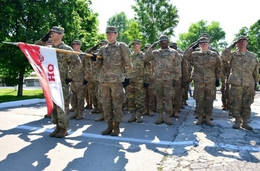 Минобороны внезапно решило выставить военную технику НАТО на ПНВС на день раньше 