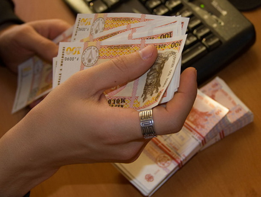 У кого в Молдове самые высокие зарплаты: данные статистики 