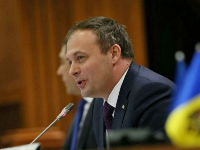 Андриан Канду созвал депутатов для напряженной работы 