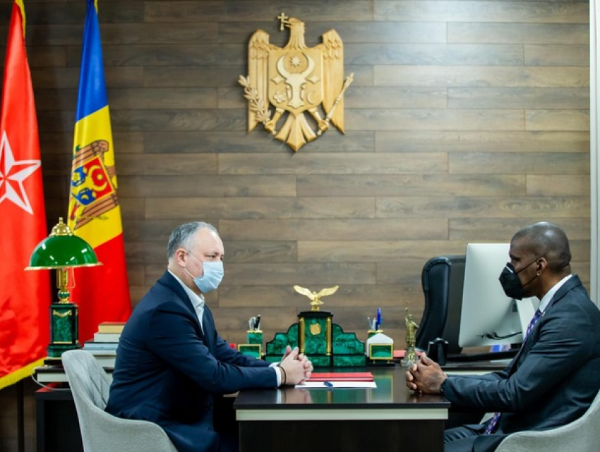 Додон провел рабочую встречу с Хоганом