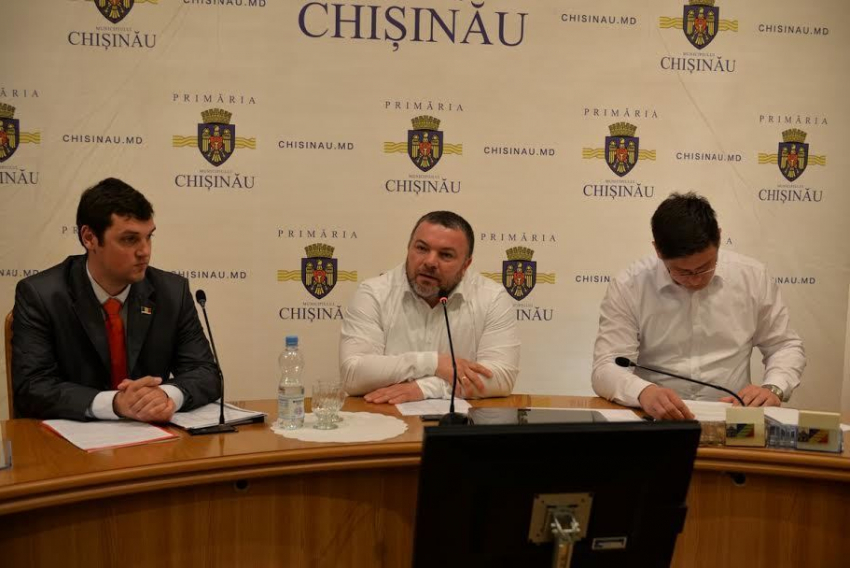 Социалисты: Если следовать европейским нормам, на бульваре Штефана чел Маре не должно быть парковок