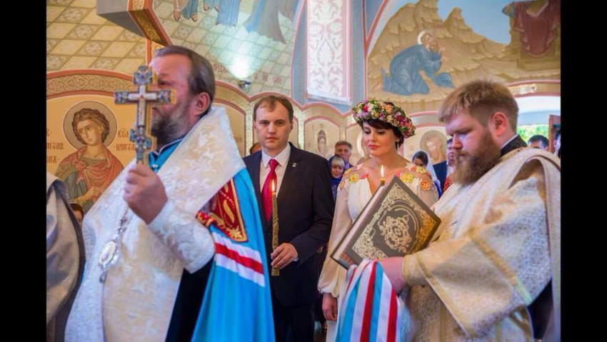 Шевчука и Штански обвенчал Митрополит Владимир 