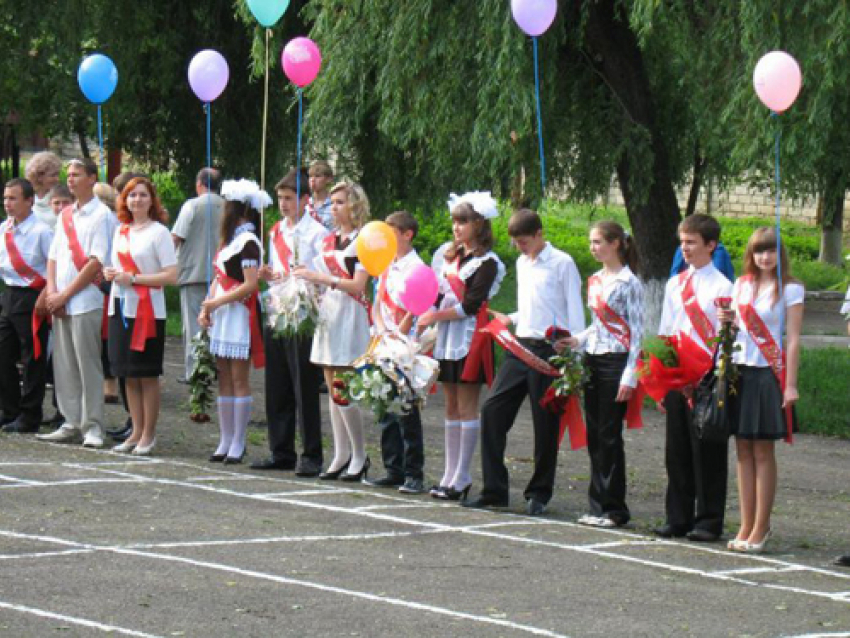 По инициативе унионистов молдавских школьников с «последним звонком» поздравят учителя из Румынии