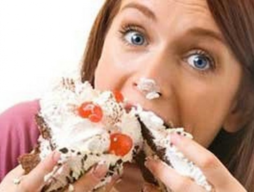Жирная и сладкая пища ослабляет иммунитет и увеличивает риск преждевременной смерти, - ученые