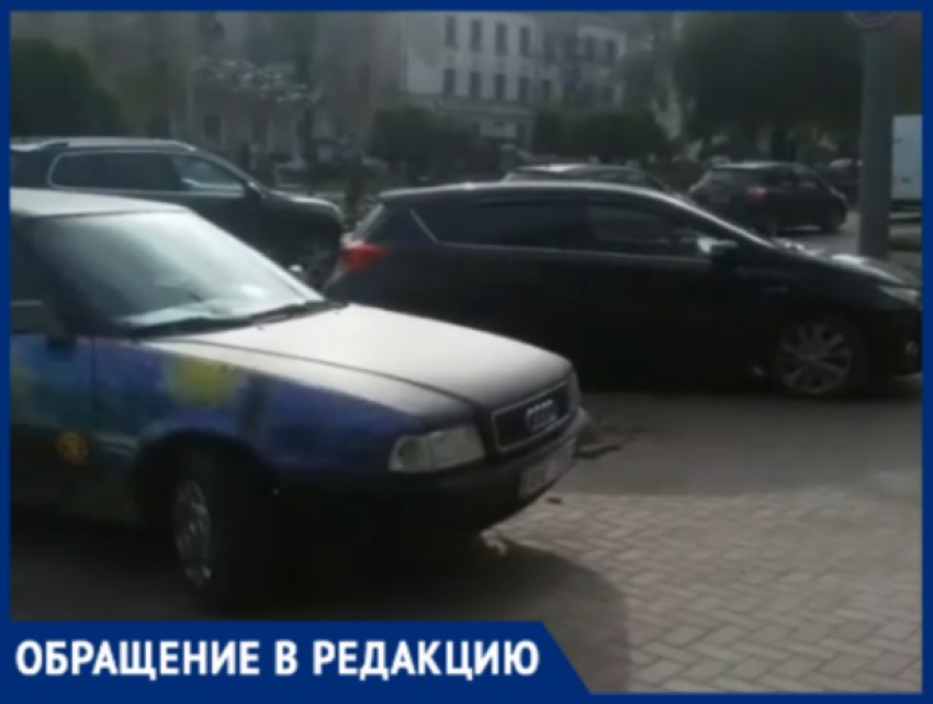 Кишиневец борется с незаконными парковками - в итоге, его задержала полиция