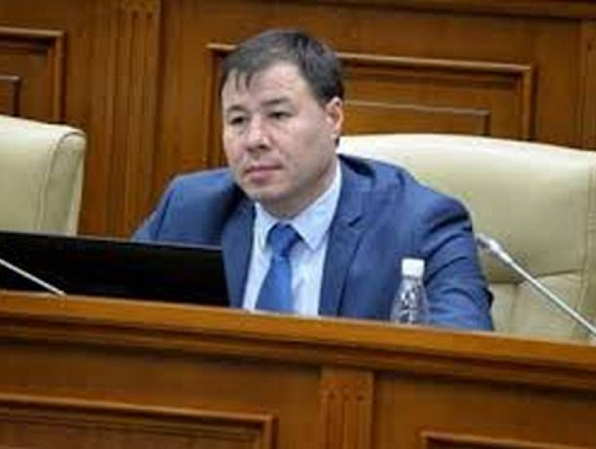 Демократия в стиле Санду: Служба госохраны угрожает депутату тюрьмой за информацию, следят за президентом или нет 