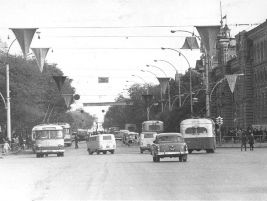 Фотофакт: пробки в Кишиневе в 60-х годах