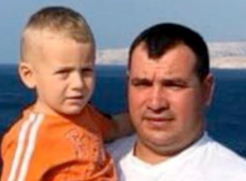 У известного молдаванина в Италии на Новый год внезапно скончался 8-летний сын