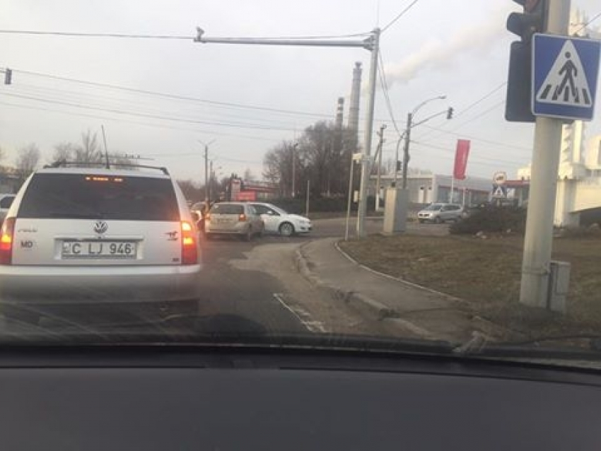 В Кишиневе незначительная авария спровоцировала пробку