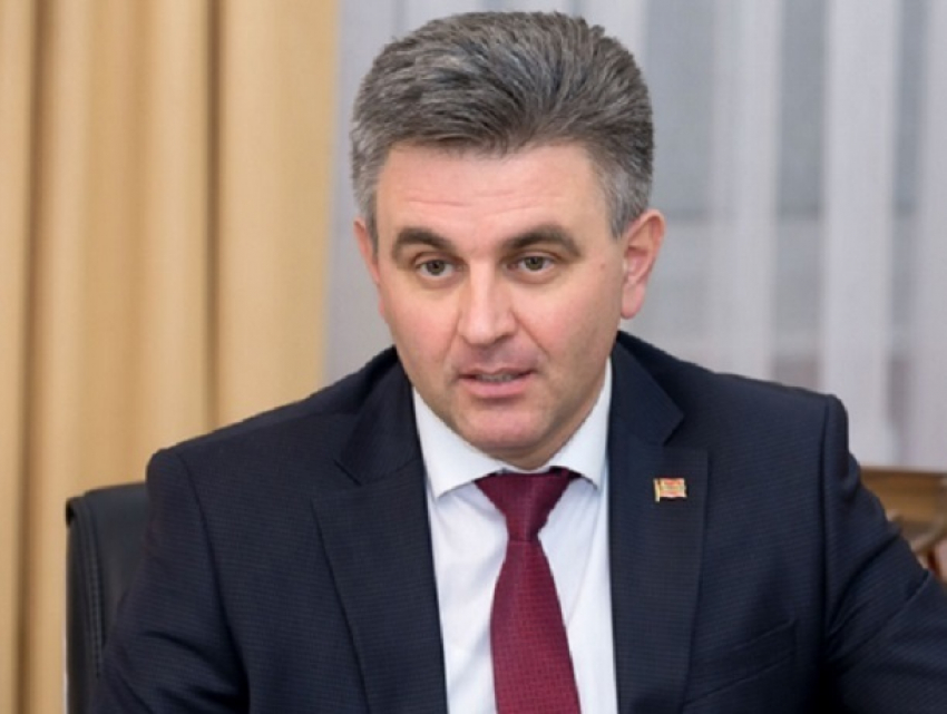 Лидер ПМР Вадим Красносельский снова откладывает встречу с Игорем Додоном 