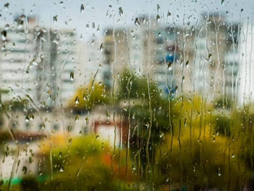Суббота в Молдове будет дождливой и жаркой 