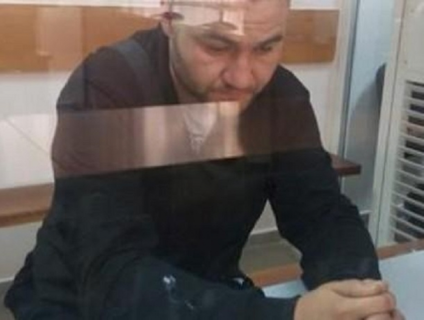 Убивший дочь офицера таксист-маньяк оказался в суде Одессы