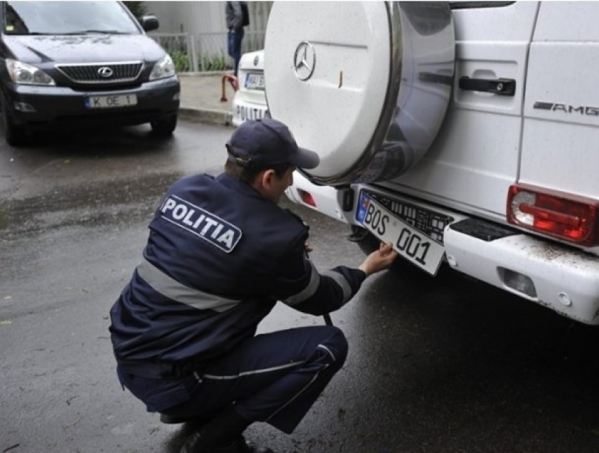 Номерные знаки с автомобилей автохамов запретили снимать молдавским полицейским