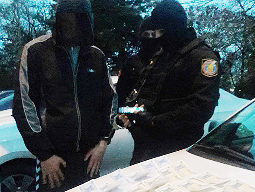 Зеки вымогали у сокамерника кишиневской тюрьмы 30 тысяч евро, угрожая продать его на органы 
