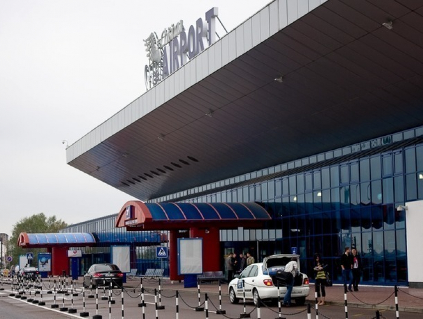 Кошмар для пассажиров рейса Ираклион - Кишинев завершился: 170 граждан прибыли в Молдову