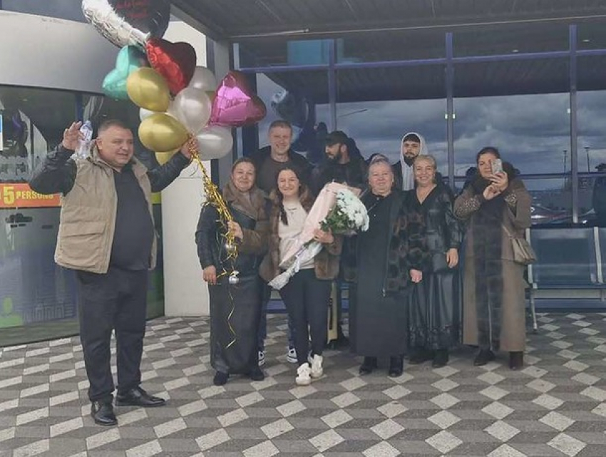 Уроженка Молдовы спустя 30 лет встретилась с биологической семьей