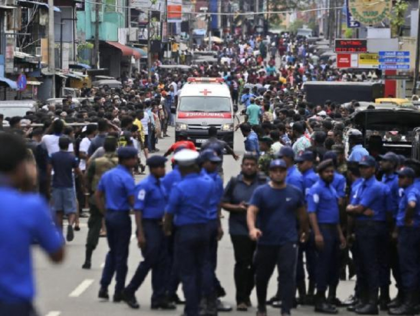 Непрекращающийся ужас: на Шри-Ланке прогремели еще два взрыва