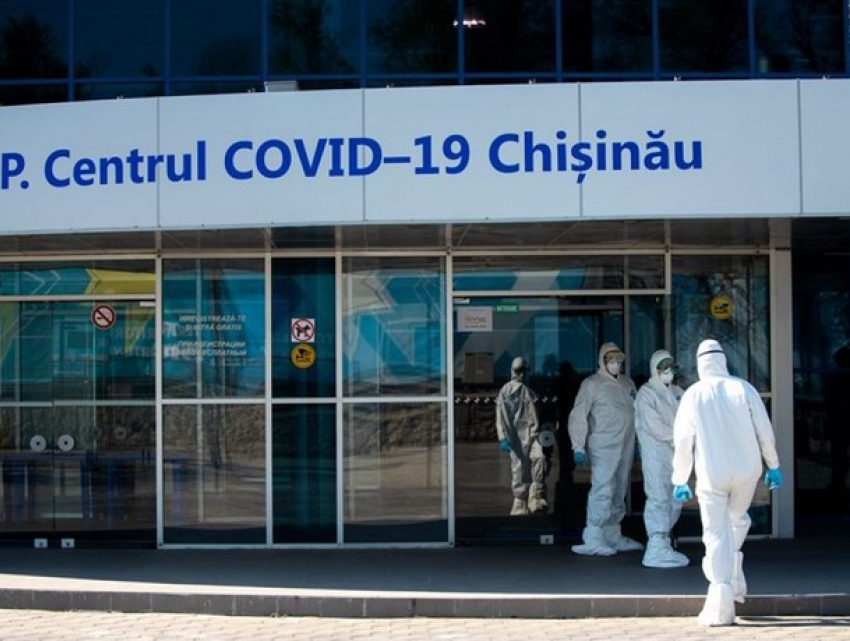 Нарушения в Центре COVID на Moldexpo: никакой социальной дистанции, никаких масок и визиты родственников