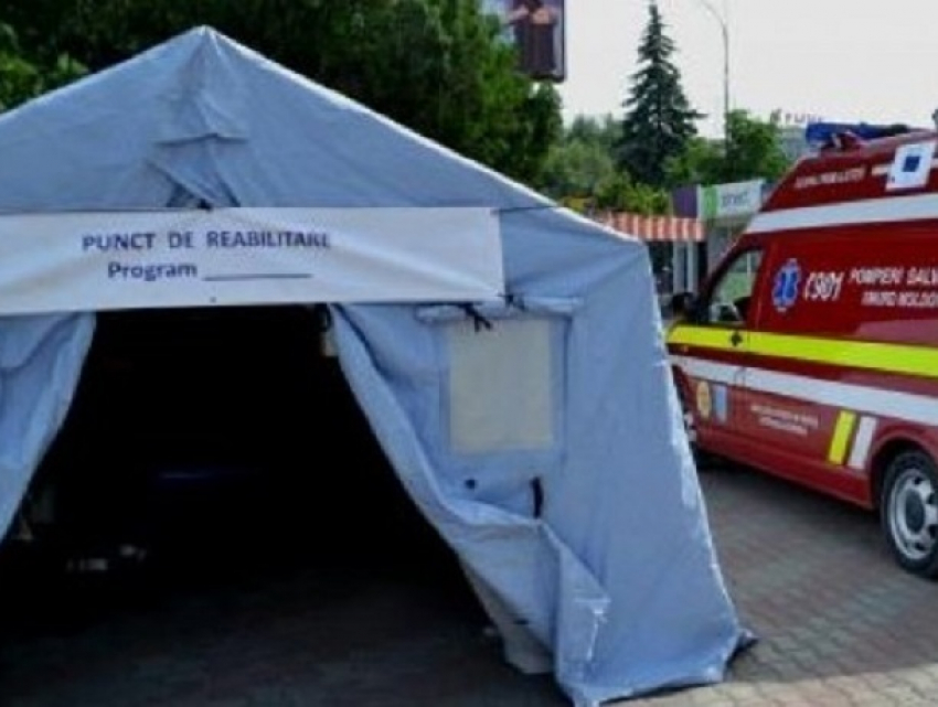 Палатки для помощи горожанам в жару появились в Кишиневе