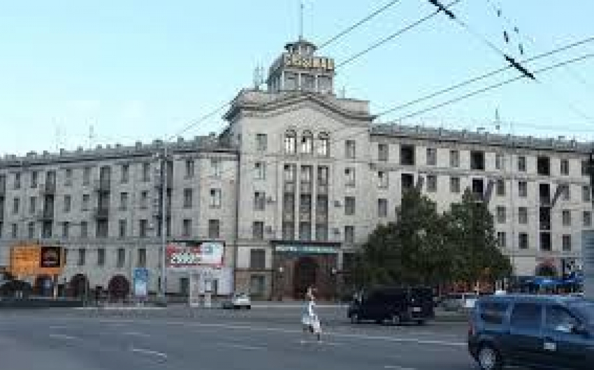 Гостиницу Chișinău, комбинат Tutun-CTC и Floare-Carpet выставляют на продажу