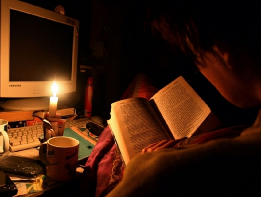 Тысячи жителей Молдовы останутся сегодня без электричества