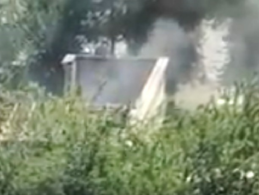 Пожар при скандальном уничтожении кинотеатра «Гаудеамус» в Кишиневе попал на видео